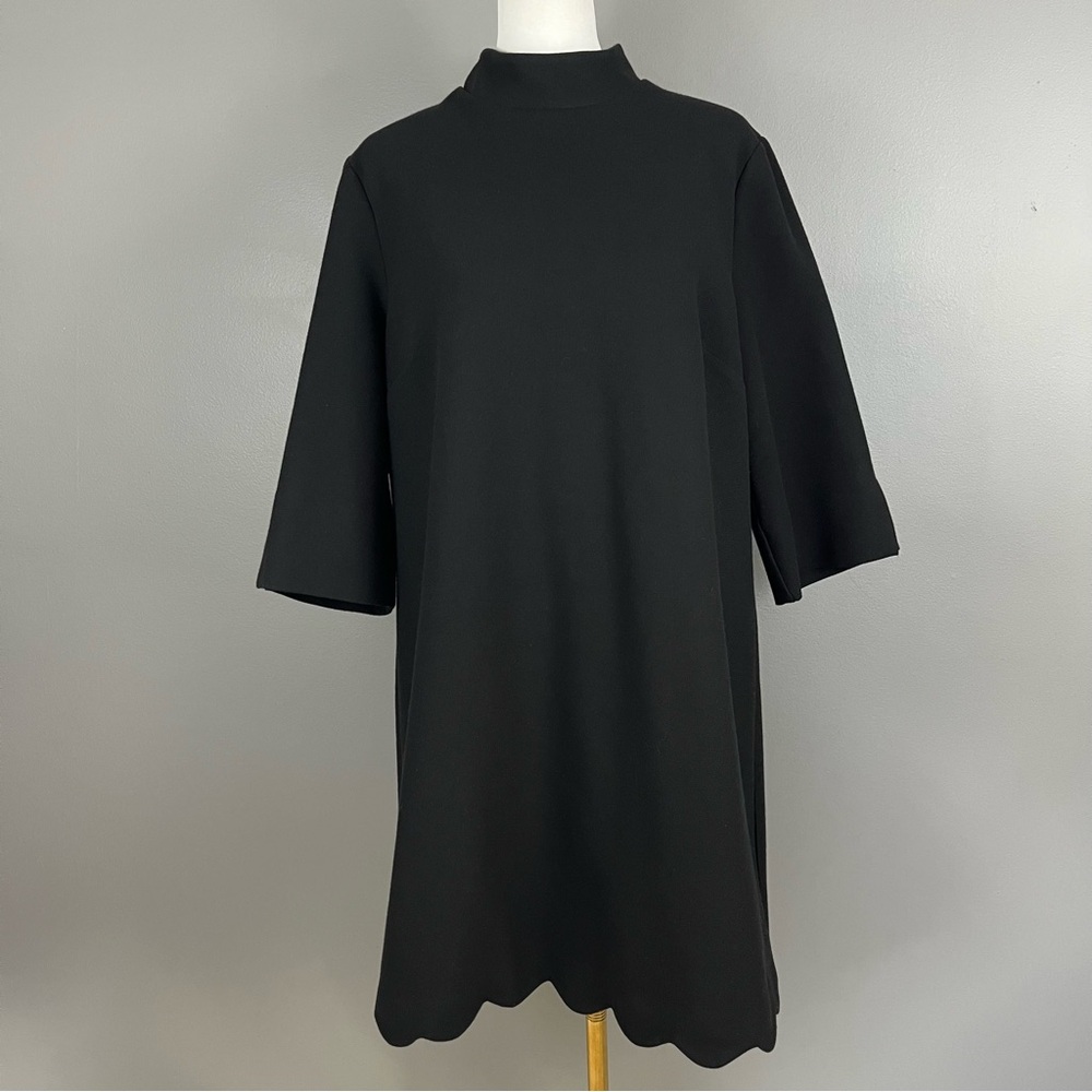 Vineyard Vines Black Scalloped Hem Mock Neck Shift Dress Size 12 Classic